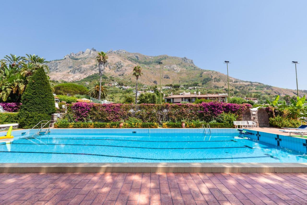 Villetta Con Giardino Esclusivo Di 1000 Mq, Piscina, Tennis, Calcio, Bocce Forio di Ischia Zewnętrze zdjęcie
