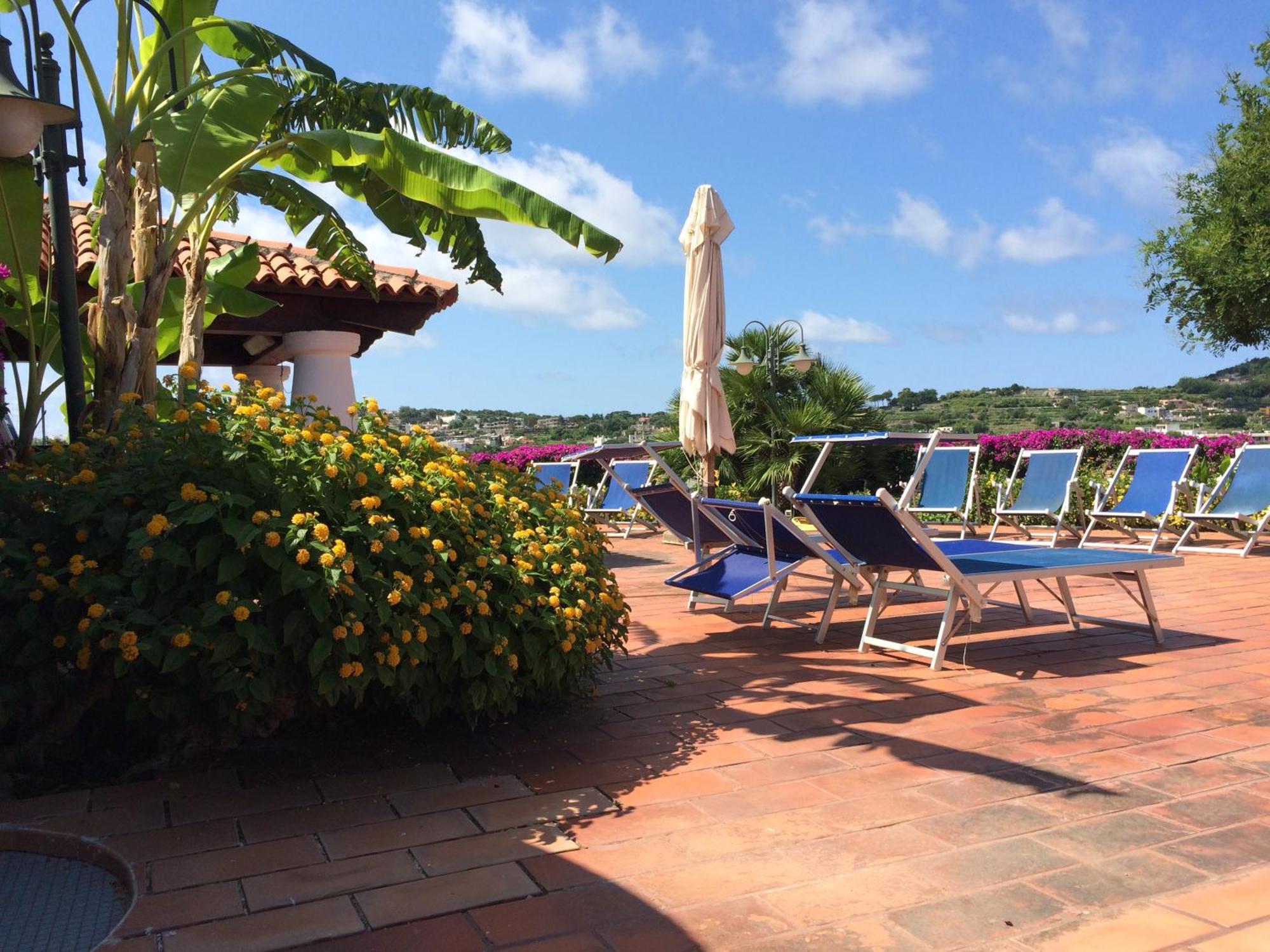 Villetta Con Giardino Esclusivo Di 1000 Mq, Piscina, Tennis, Calcio, Bocce Forio di Ischia Zewnętrze zdjęcie